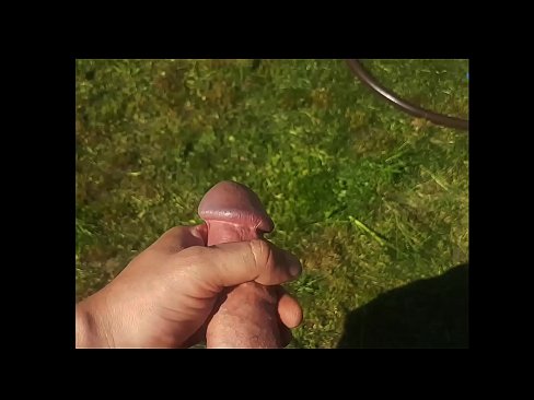 ❤️ Žhavá kočička si nechá ošukat růžovou kundičku a udělá se squirtem v letní zahradě. ❤ Domácí porno u cs.seecamsus.top ️❤